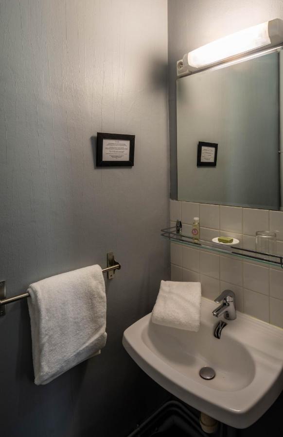 Hotel Auberge Des Remparts Laval  Eksteriør bilde